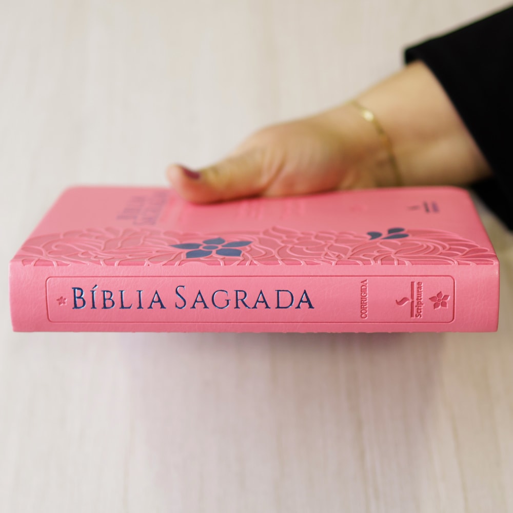Bíblia Sagrada Harpa Celestial 774 | ERC | Letra Extra Gigante | Capa Rosa Flor Azul