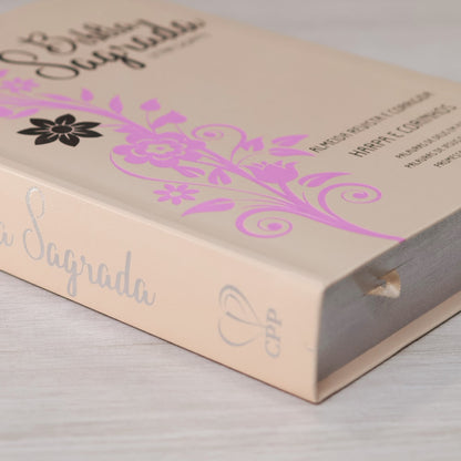 Bíblia Sagrada | Letra Gigante | ARC | Harpa Avivada e Corinhos | Capa PU Luxo Rosê e Rosa