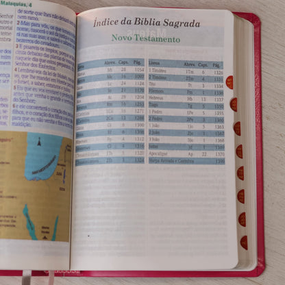Bíblia Sagrada | Letra Hipergigante | ARC | Harpa Avivada e Corinhos | Capa PU Luxo Floral Margarida Pink