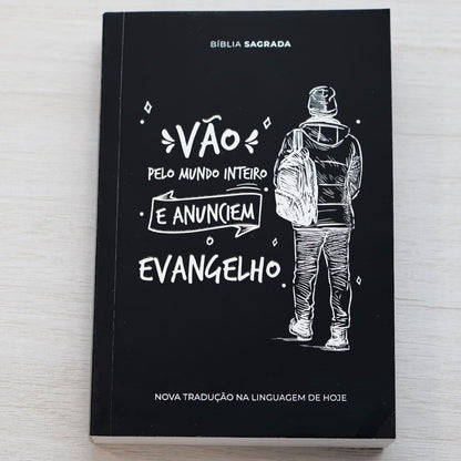 Bíblia Sagrada | NTLH | Vão Pelo Mundo | Brochura