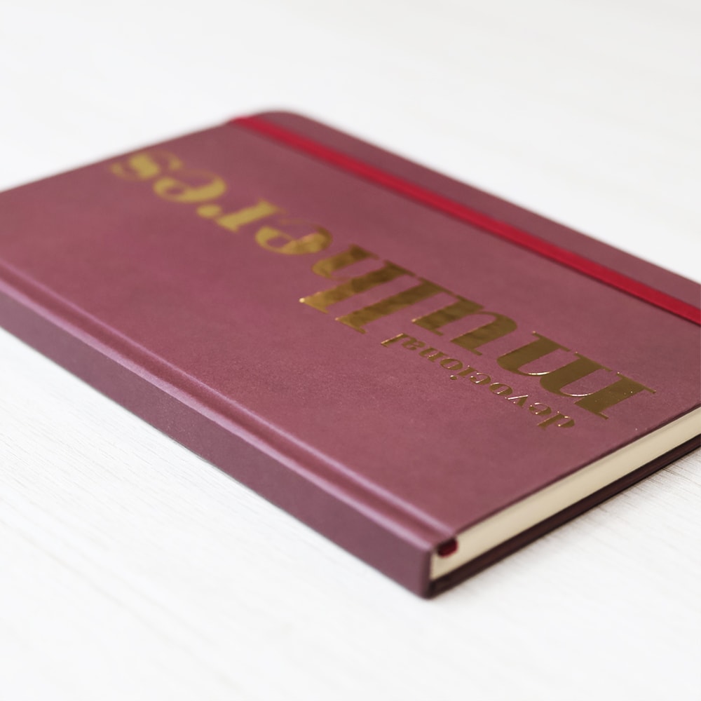 Moleskine | Devocional Mulheres  | Marrom | Viviane Martinello