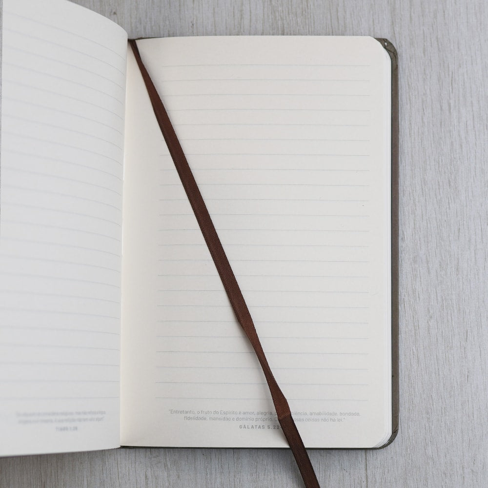 Moleskine | Criando Raízes | Bronze | Viviane Martinello