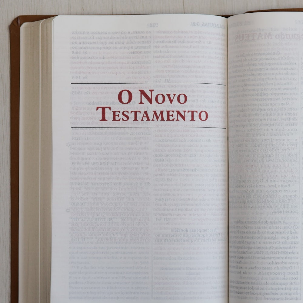 Bíblia King James Fiel 1611 | Concordância e Pilcrows | Capa Luxo Caramelo