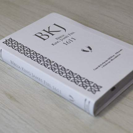 Bíblia King James Fiel 1611 | Concordância e Pilcrows | Capa Luxo Branca