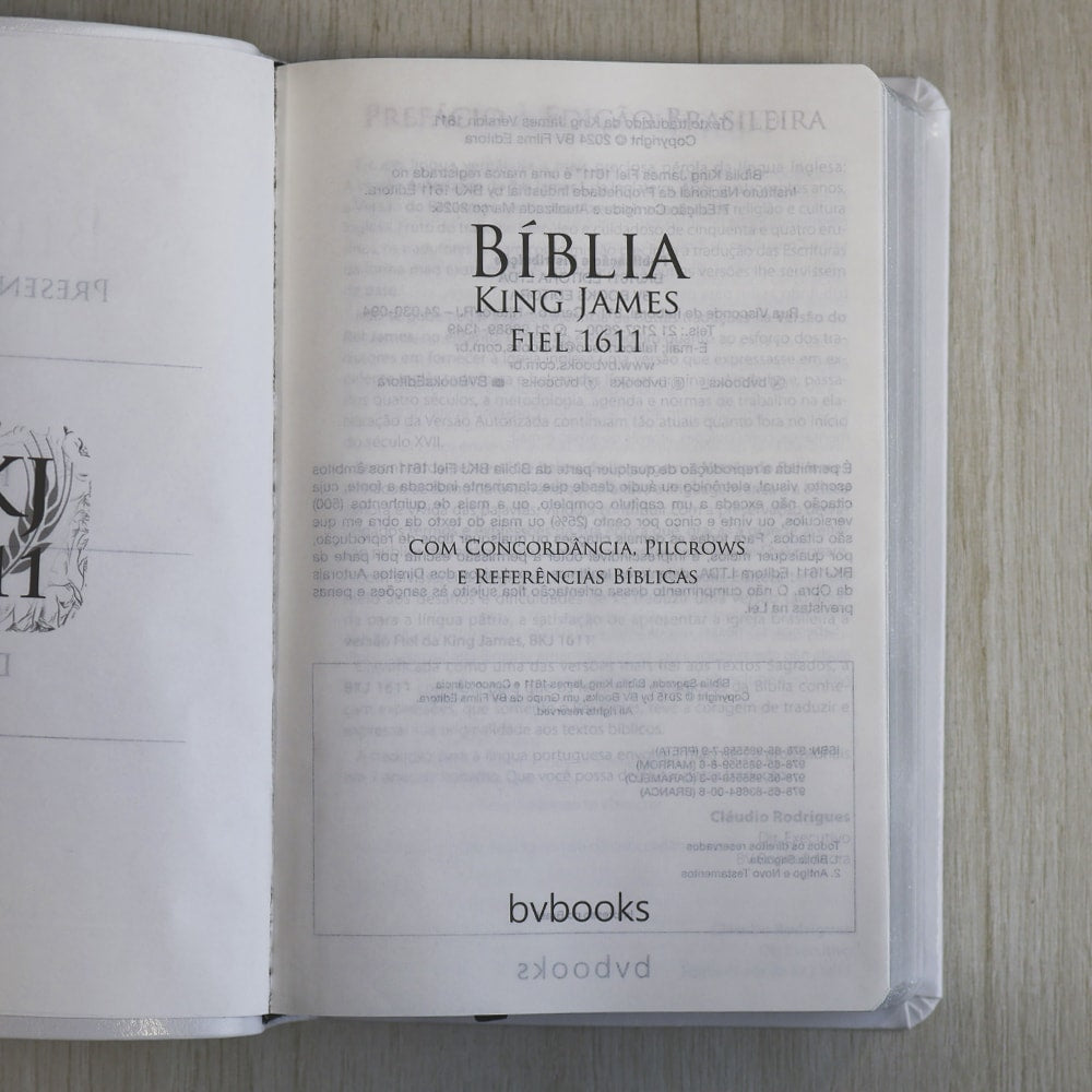 Bíblia King James Fiel 1611 | Concordância e Pilcrows | Capa Luxo Branca