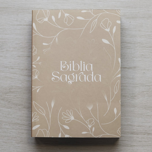 Bíblia Sagrada Arabesco Flores | NAA | Letra Normal | Capa Ilustrada