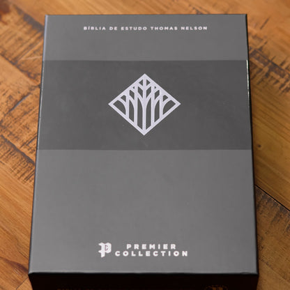 Bíblia Sagrada | NVI | Premier Collection | Capa Couro Luxo Marrom