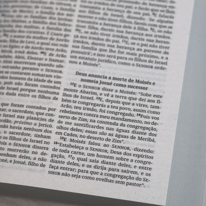 Bíblia Sagrada Se Forte e de Boa Coragem | King James |  Letra Normal | Capa Brochura