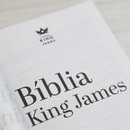 Bíblia Sagrada Flores | King James | Letra Normal | Capa Brochura Azul