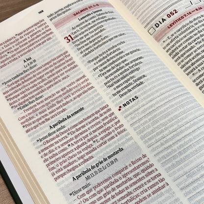 Bíblia Todo Dia | NAA | Espaço Para Anotações | Capa Dura Rosê