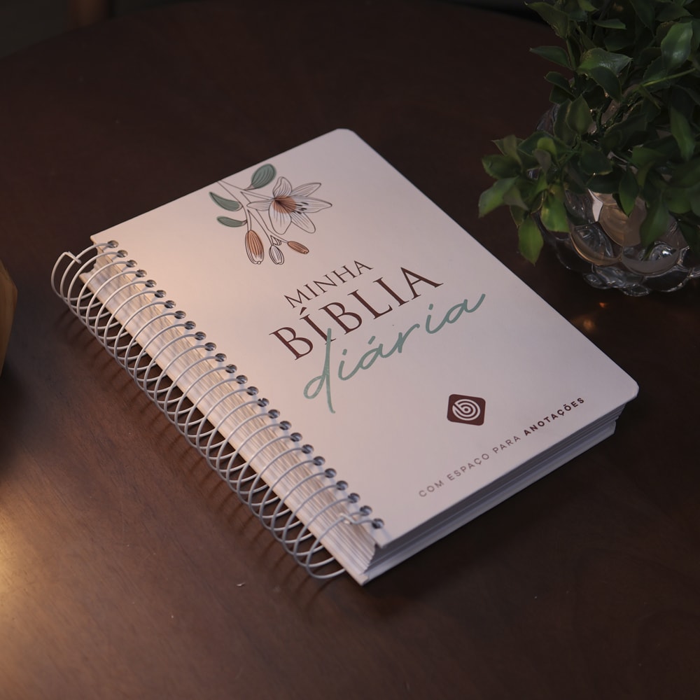 Minha Bíblia Diária Tulipa | NVI | Com Espaços Para Anotações | Capa Dura