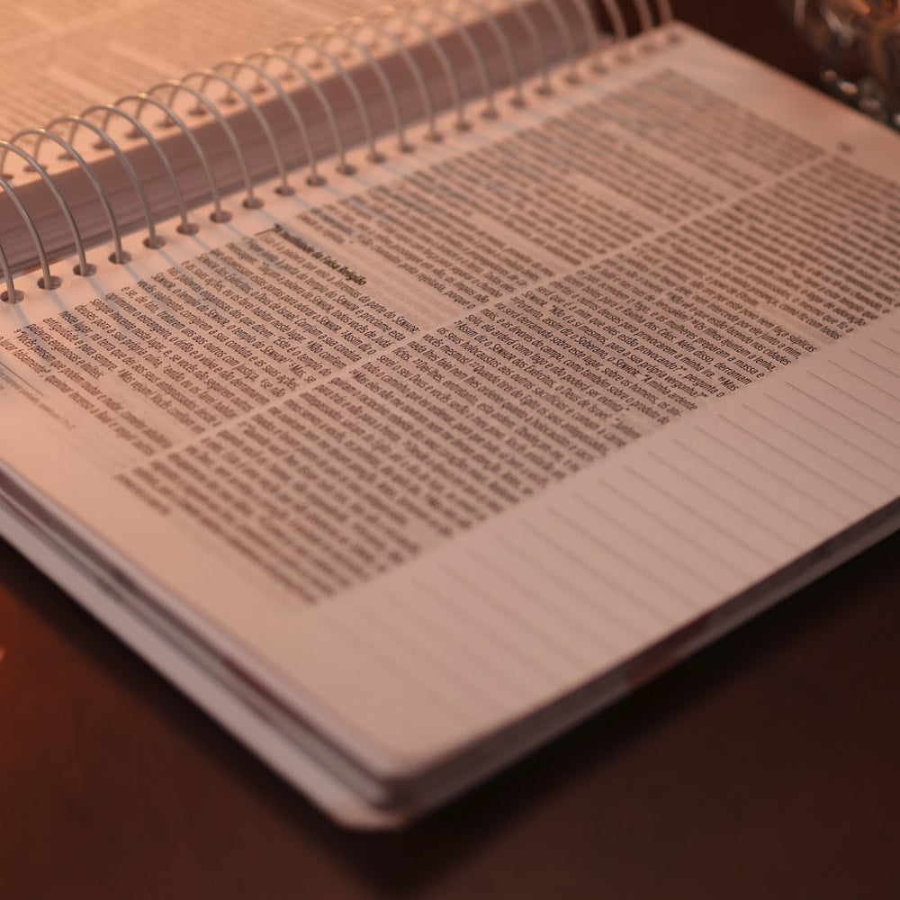 Minha Bíblia Diária Tulipa | NVI | Com Espaços Para Anotações | Capa Dura