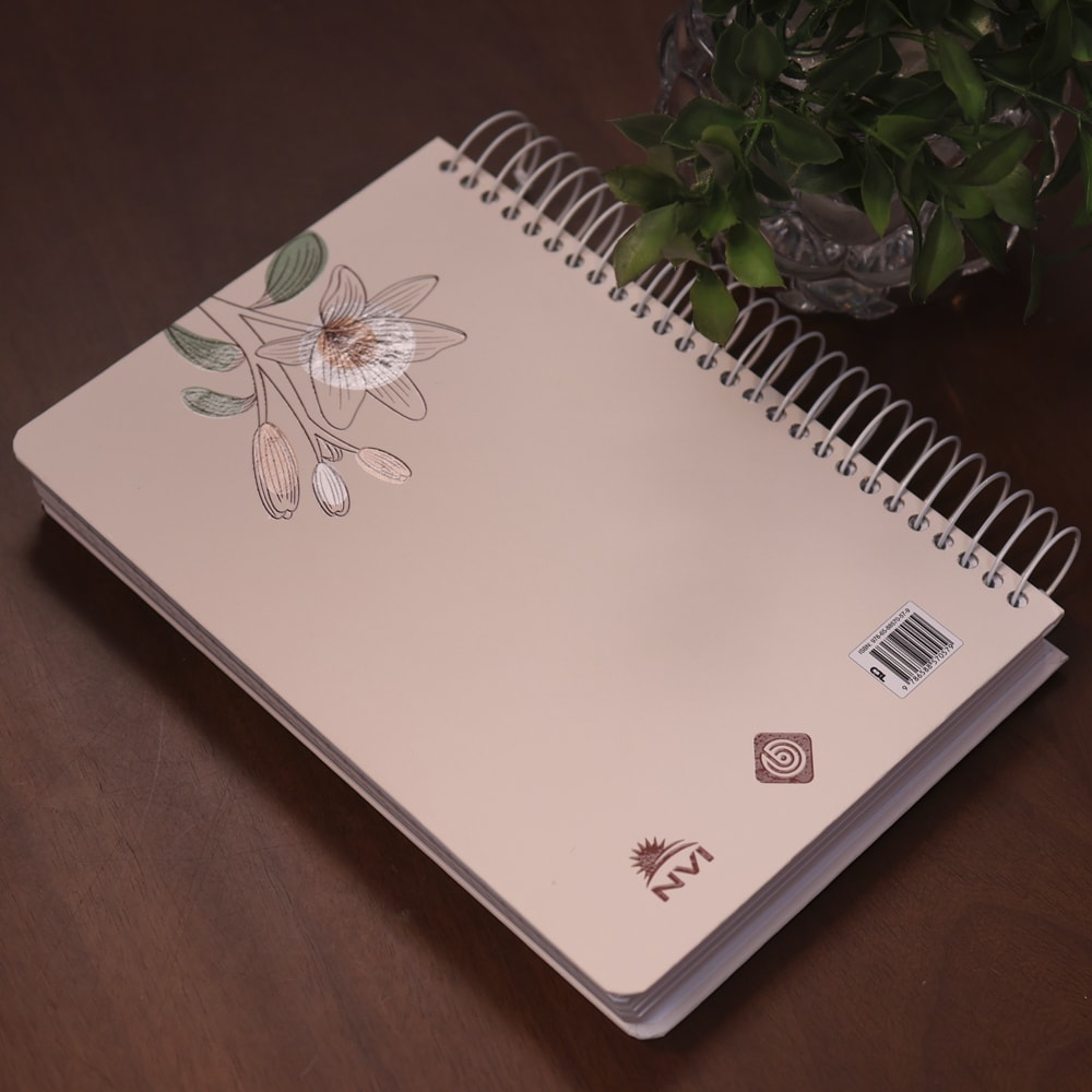 Minha Bíblia Diária Tulipa | NVI | Com Espaços Para Anotações | Capa Dura