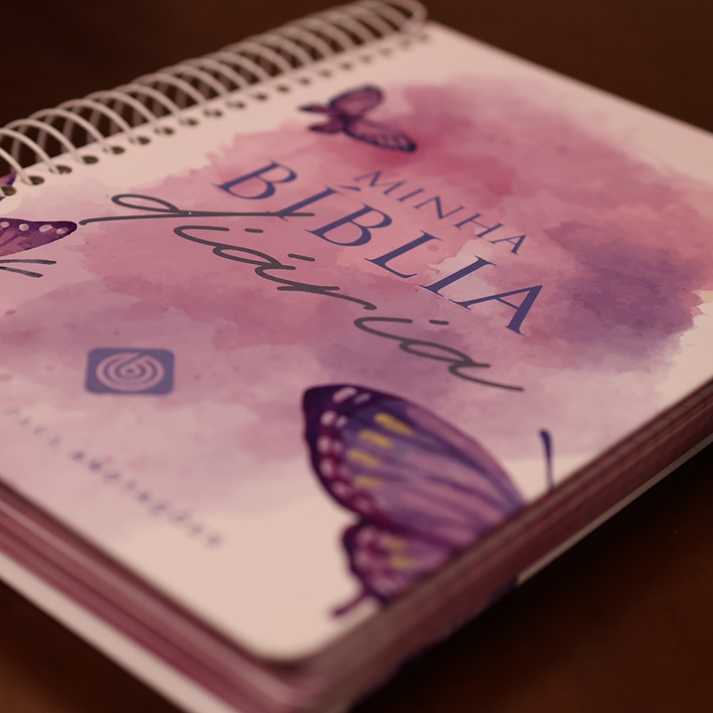 Minha Bíblia Diária Borboleta | NVI | Com Espaços Para Anotações | Capa Dura