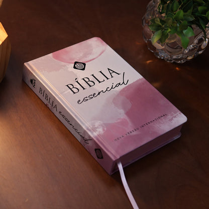 Bíblia Essencial Rosa | NVI | Capa Dura
