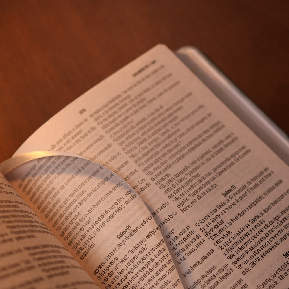 Bíblia Essencial Amarela | NVI | Capa Dura