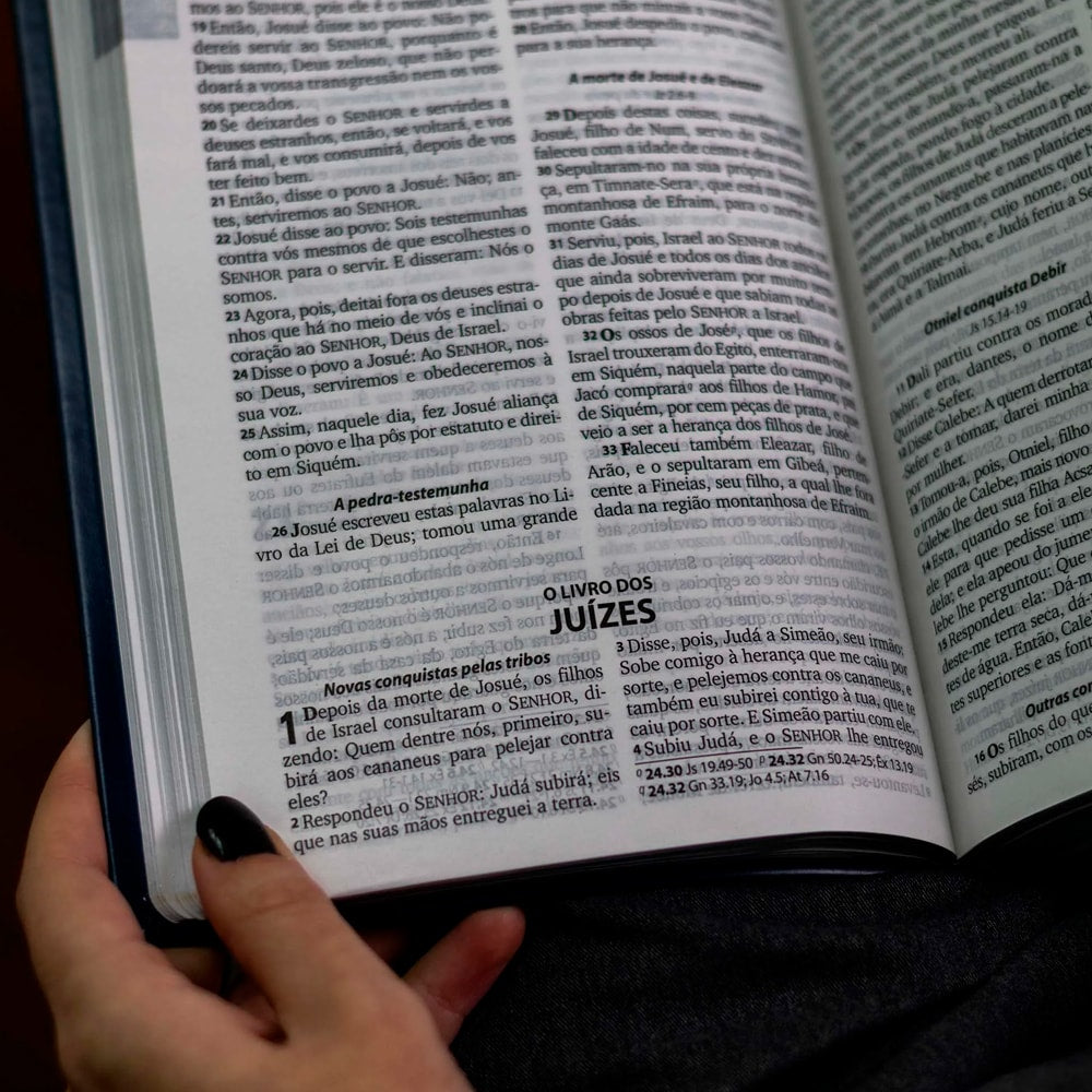 Bíblia Trindade | ARA | Letra Grande | Capa Couro Sintético Azul