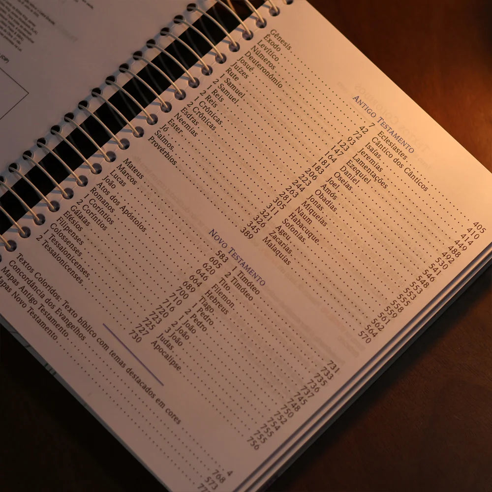 Bíblia King James 1611 Flor Cosmos | Textos e Mapas Coloridos | Espiral