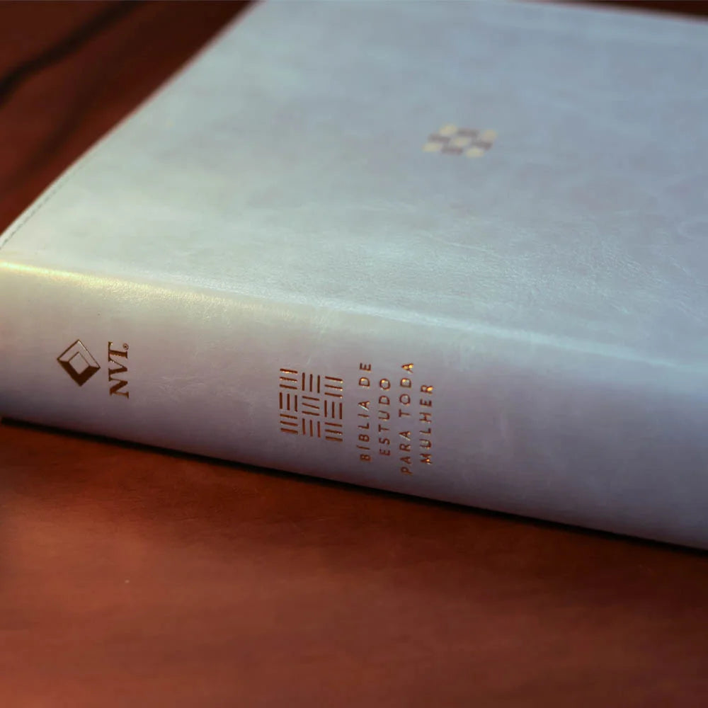 Bíblia de Estudo Para Toda Mulher | NVT | Capa Azul