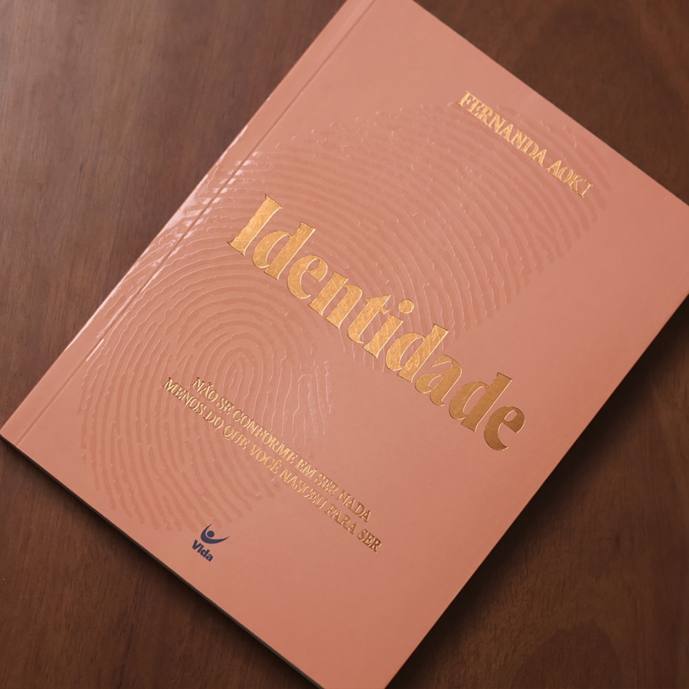 Identidade | Fernanda Aoki
