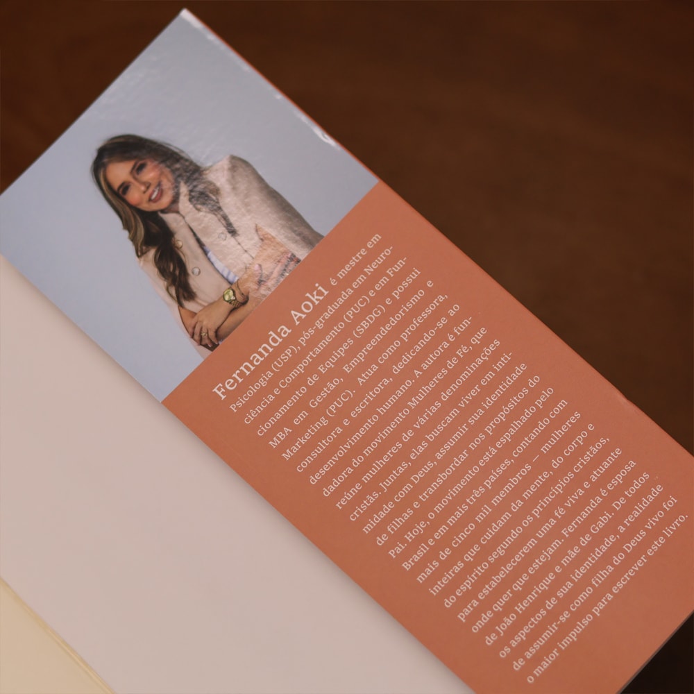 Identidade | Fernanda Aoki