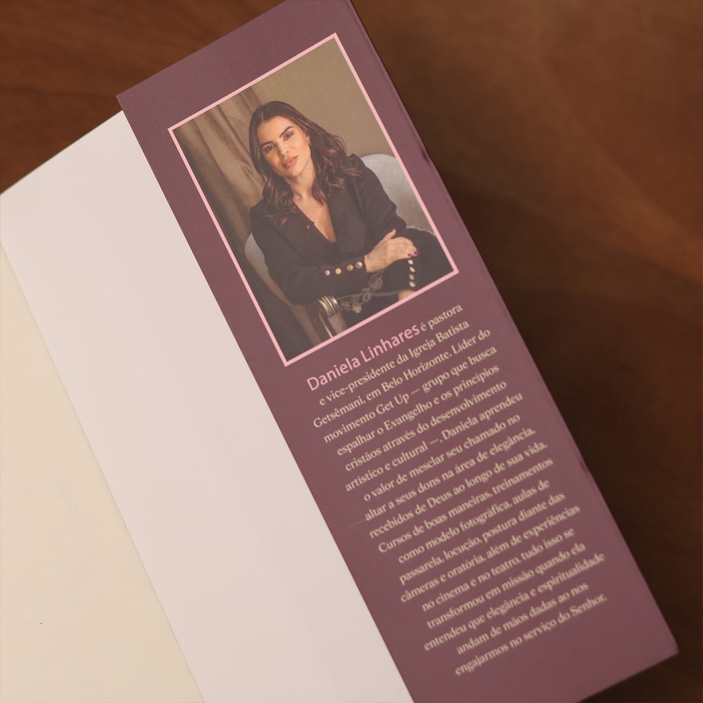 Elegância, Espiritualidade e Engajamento | Daniela Linhares