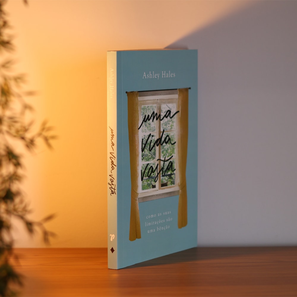 Uma Vida Vasta | Ashley Hales