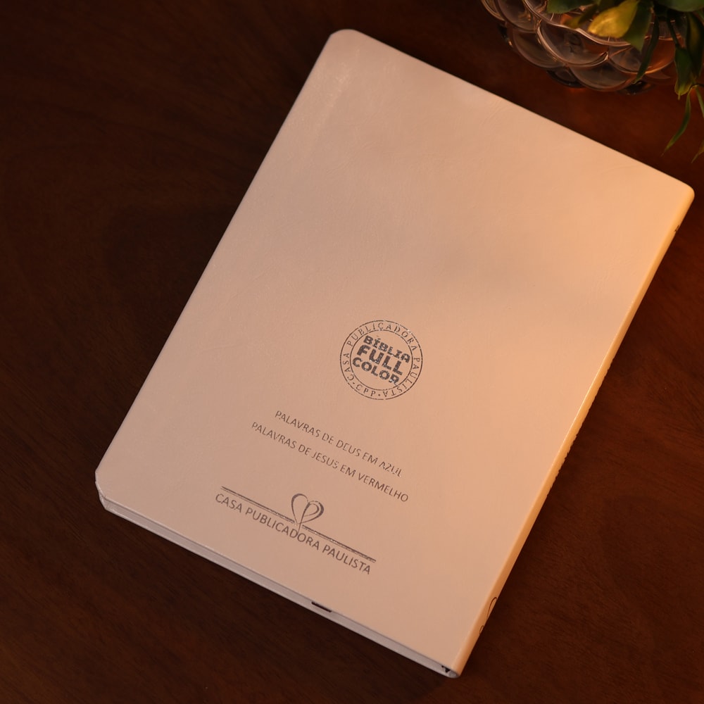 Bíblia Slim | Letra Normal | ARC | C/ Harpa e Corinhos | Capa Premium Luxo Flores Branca