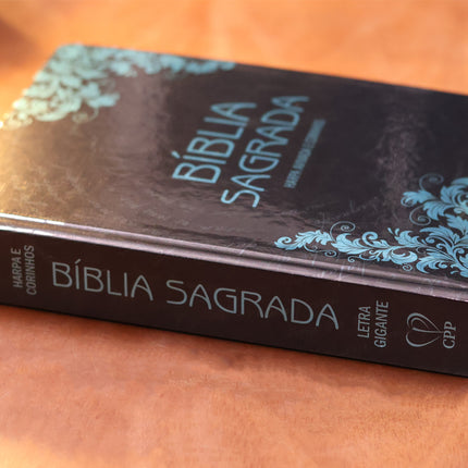 Bíblia Sagrada Arabesco Azul | ARC | Letra Gigante | Harpa Avivada e Corinhos | Capa Dura
