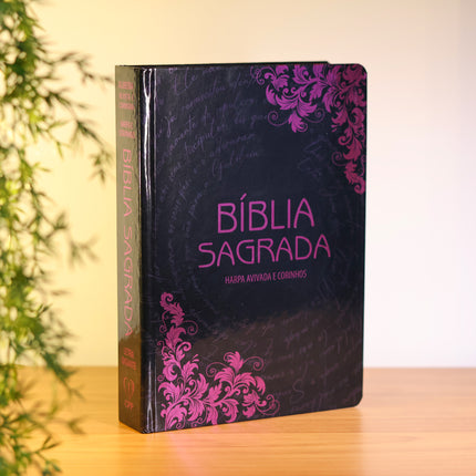 Bíblia Sagrada Arabesco Lilás | ARC | Letra Gigante | Harpa Avivada e Corinhos | Capa Dura