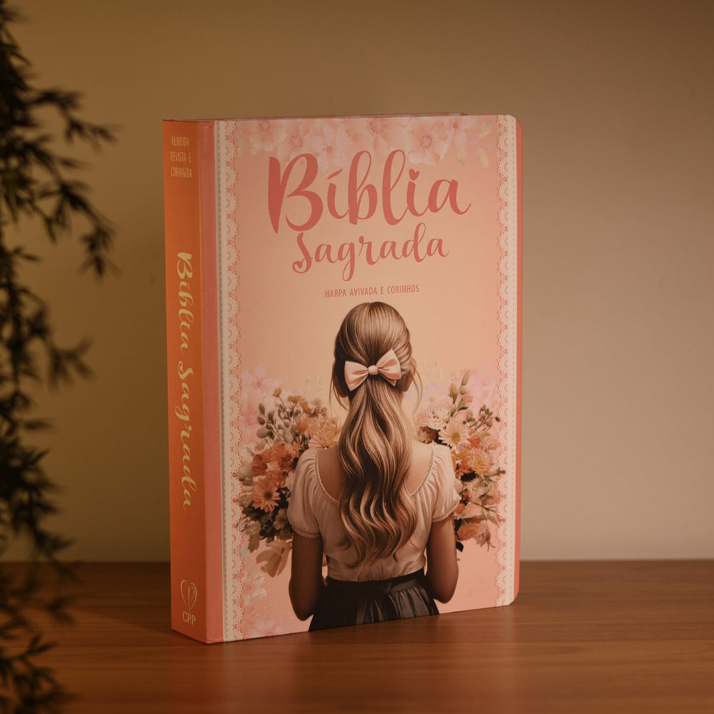 Bíblia Sagrada Menina Com Rendas | ARC | Letra Gigante | Harpa Avivada e Corinhos | Capa Dura