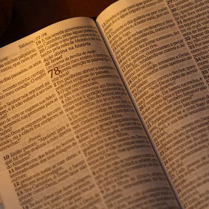 Bíblia Sagrada King James | KJA | Letra Hipergigante | Com Índice | Capa PU Luxo Preta