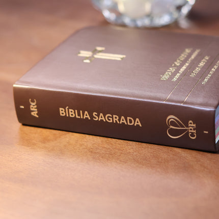 Bíblia Sagrada Cruz Marrom Média | ARC | Letra Maior | Harpa Avivada e Corinhos | Capa Premium Luxo
