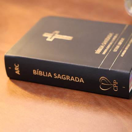 Bíblia Sagrada Cruz Preta Média | ARC | Letra Maior | Harpa Avivada e Corinhos | Capa Premium Luxo