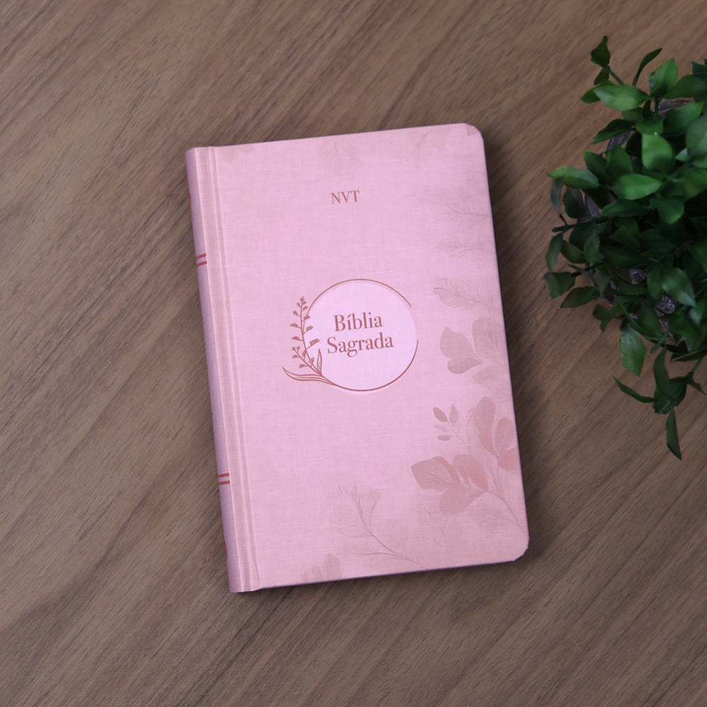 Bíblia Sagrada Com Recursos | NVT | Capa Dura Rosa