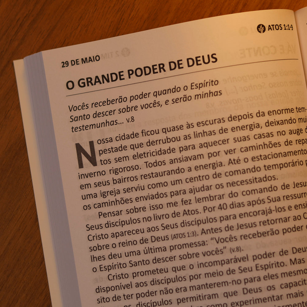 Devocional Pão Diário | Vol.30 | Letra Grande | Pois Todas as Coisas Vem Dele