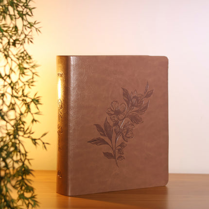 Bíblia Sagrada Leia e Anote Flor do Campo | NVI | Letra Grande | Capa Luxo Fendi
