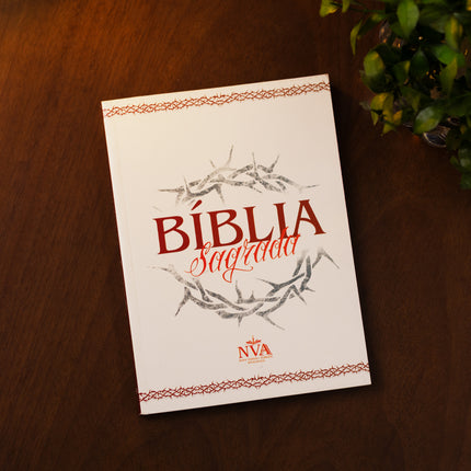 Bíblia Sagrada Coroa Branca | NVA | Full Color | Capa Brochura