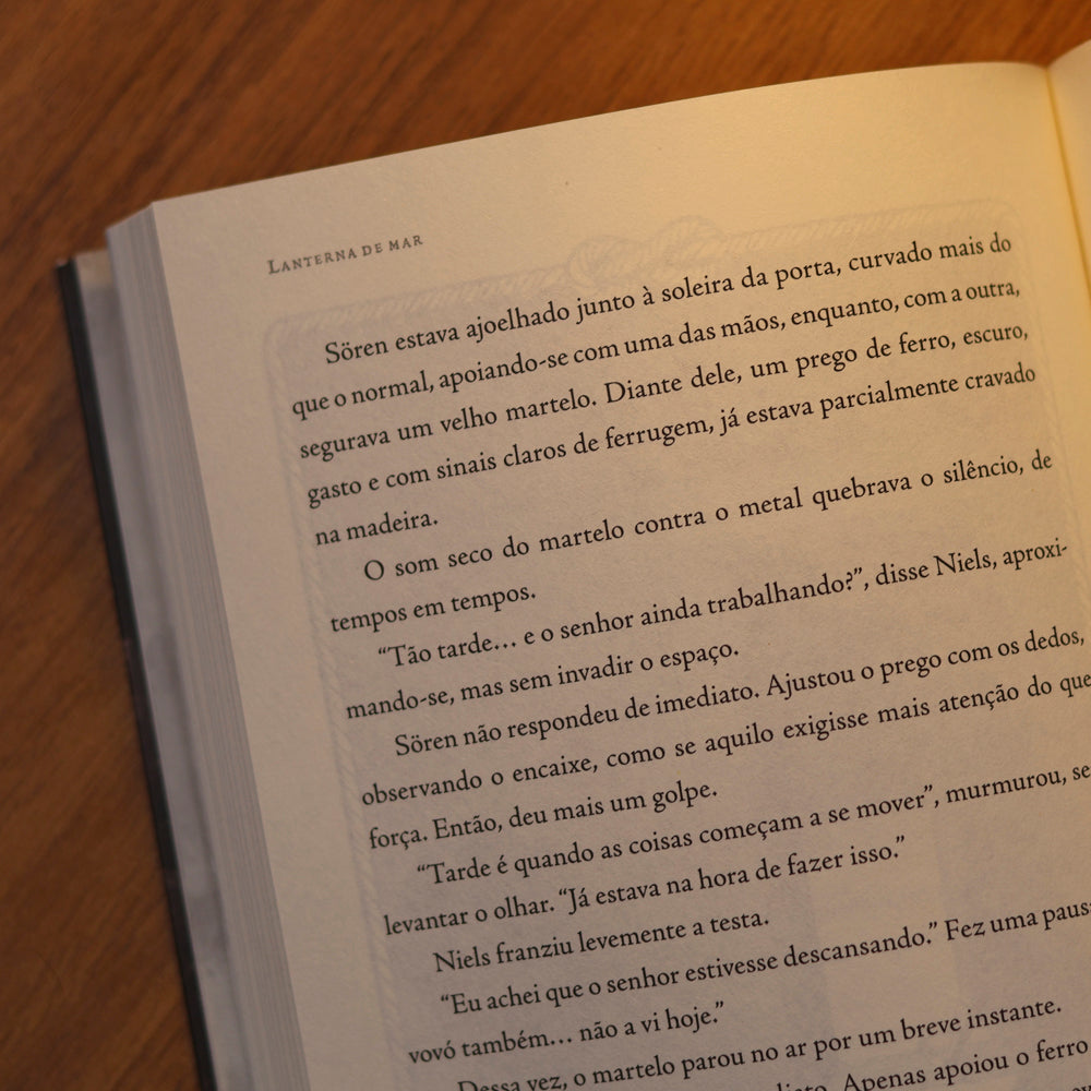 Lanterna de Mar | Guilherme Iamarino