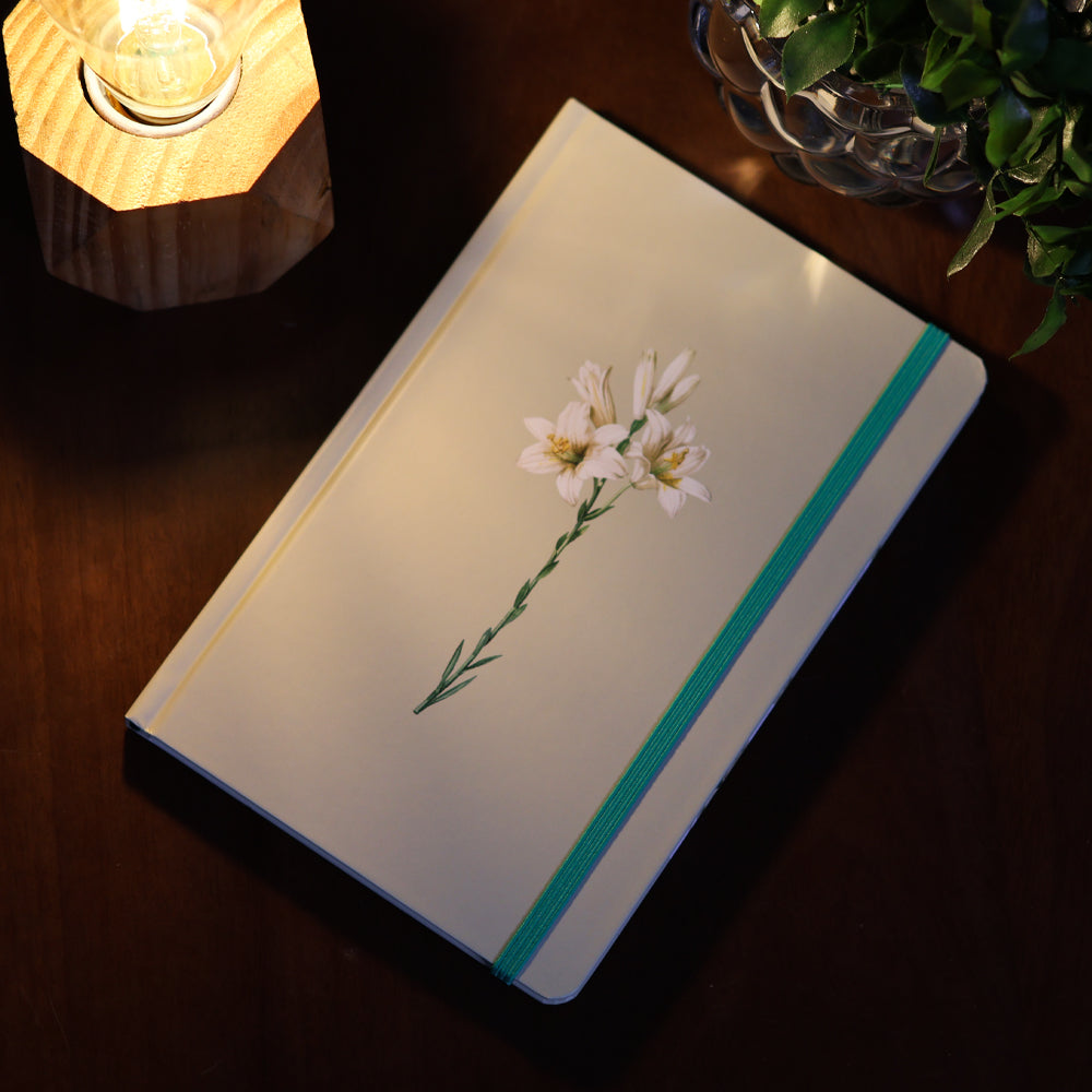 Caderno Moleskine Verde | Com Pauta | Lírios