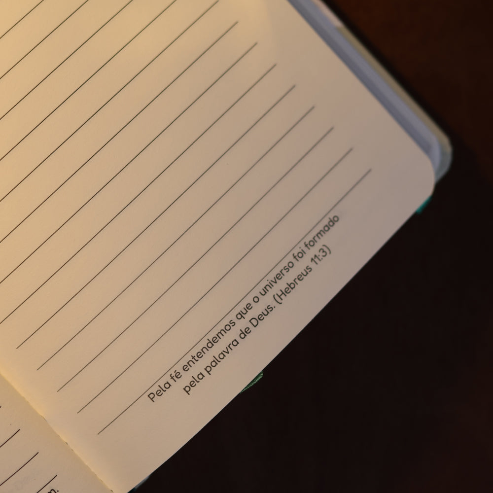 Caderno Moleskine Verde | Com Pauta | Lírios