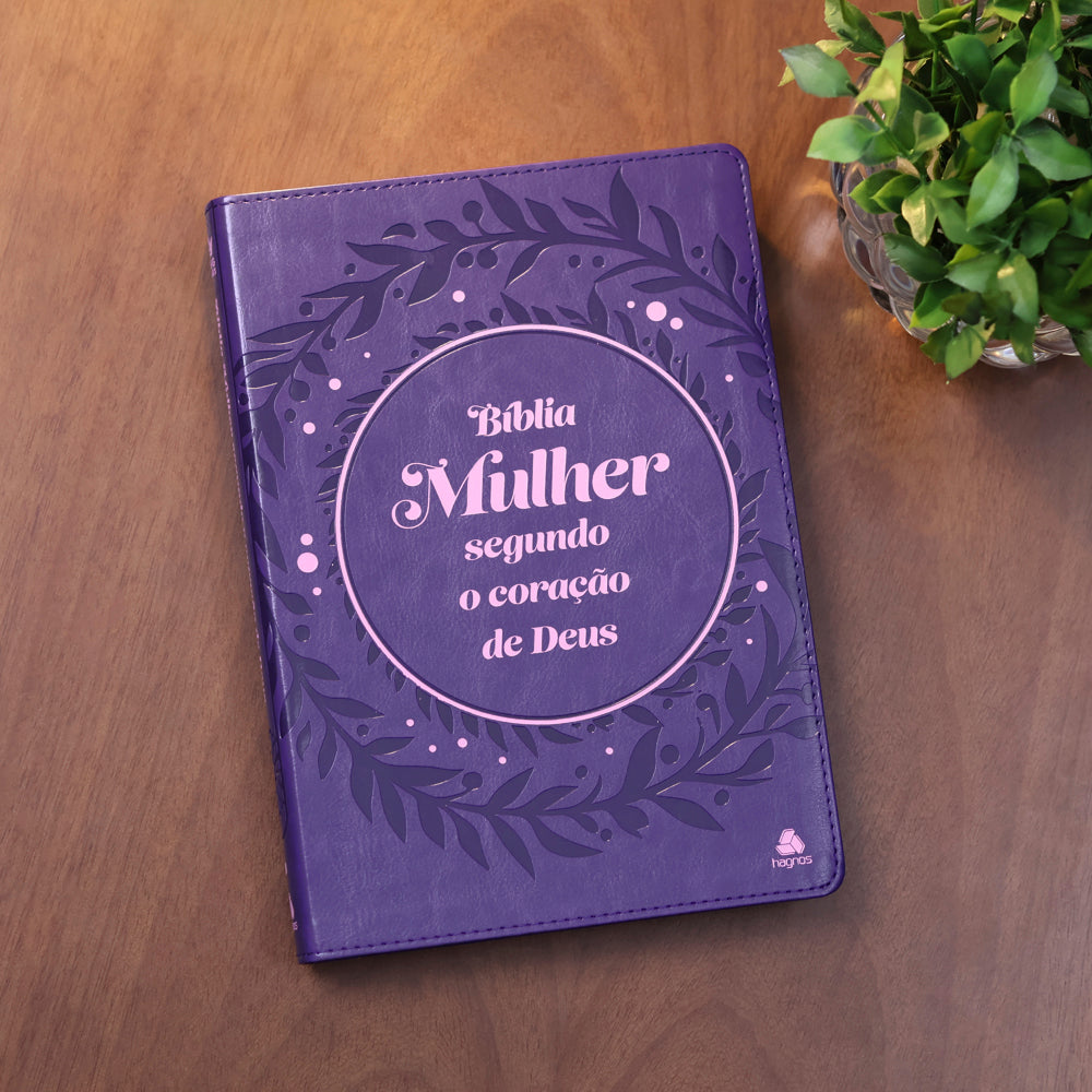 Bíblia Mulher Segundo o Coração de Deus | King James | Capa Lilás