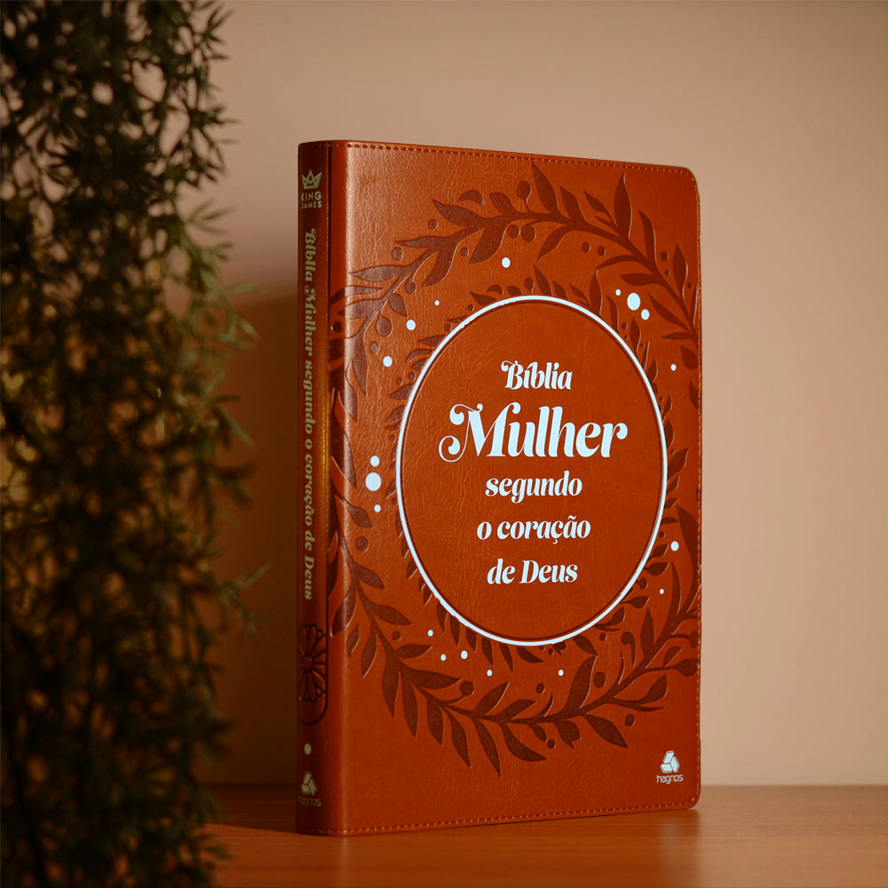 Bíblia Mulher Segundo o Coração de Deus | King James | Capa Marrom