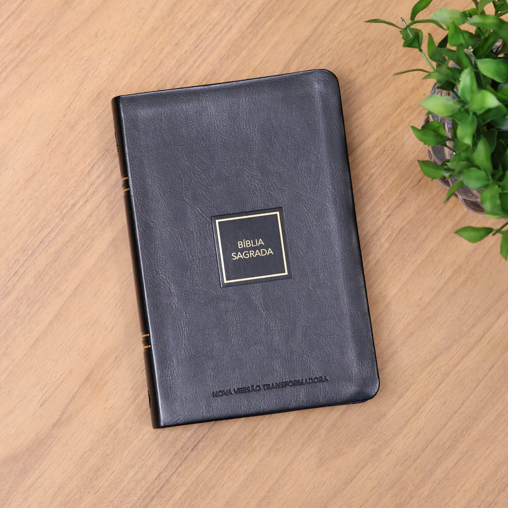 Bíblia Sagrada | NVT | Capa Luxo Preto e Dourado