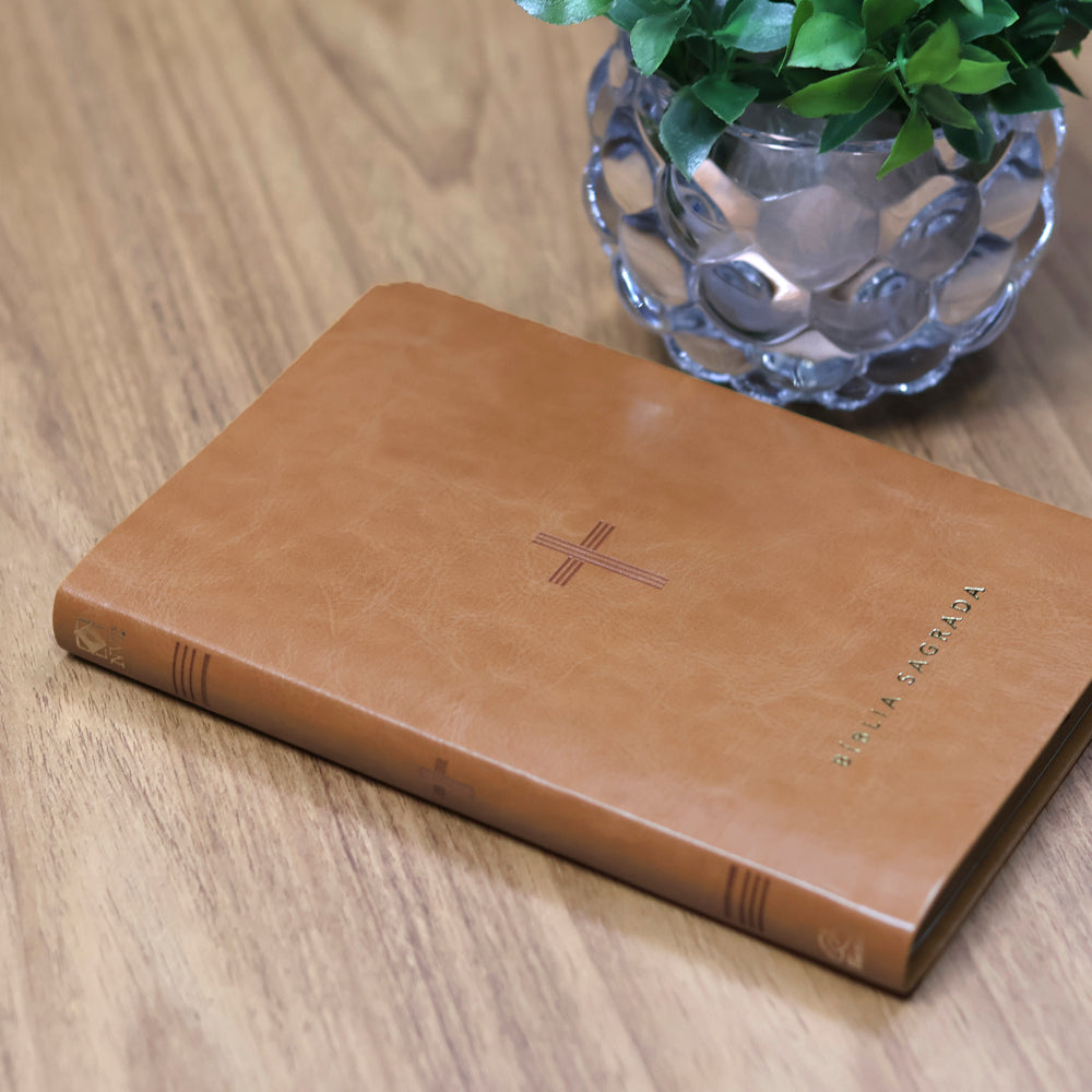 Bíblia Slim Cruz | NVT | Capa Luxo Caramelo