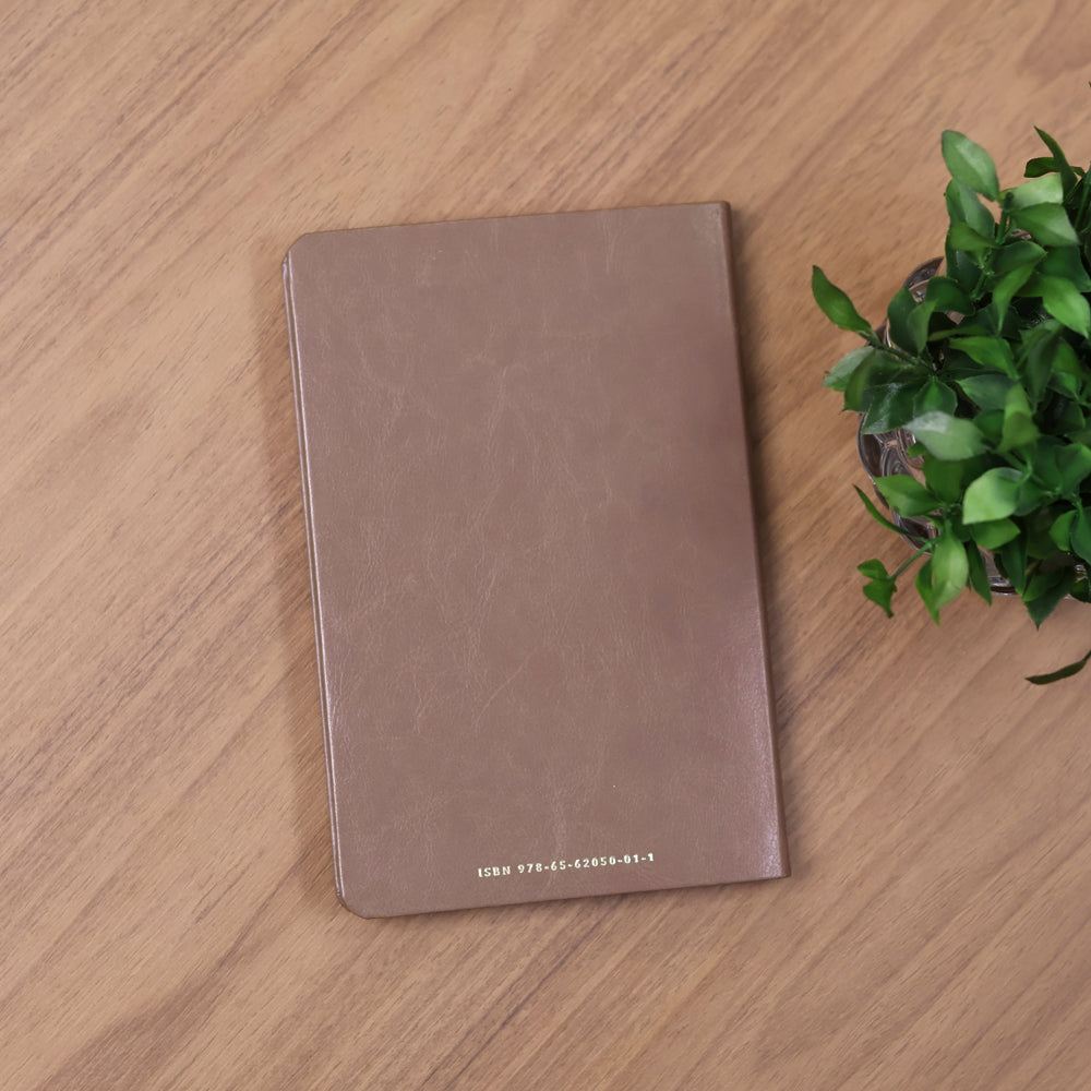 Bíblia Slim Cruz | NVT | Capa Luxo Fendi