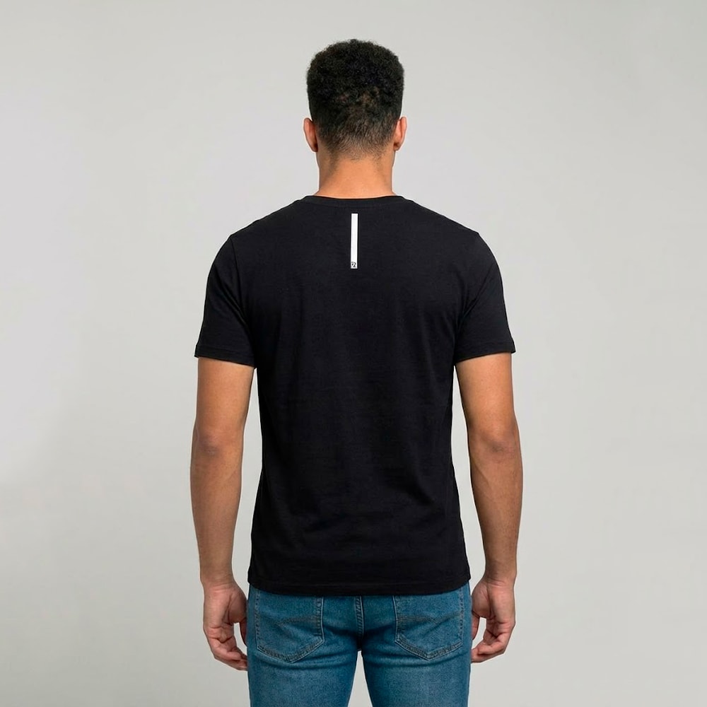 Camiseta Preta | Jesus | P
