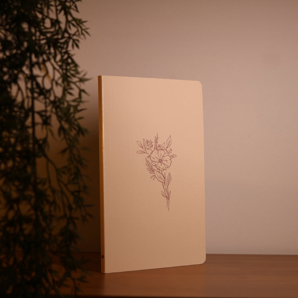 Kit Bíblia Sagrada Flor | NVI | Letra Normal | Capa Dura + Bloco de Anotações Flor | Capa Brochura