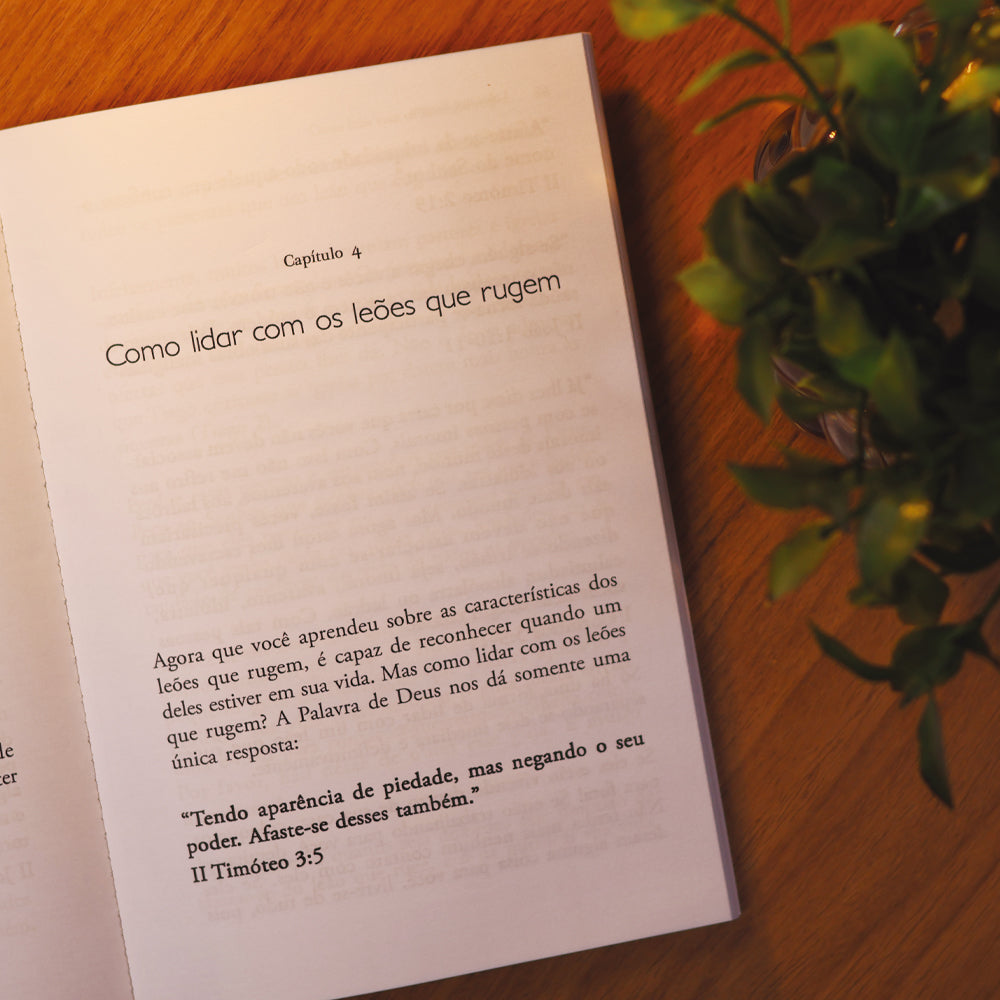 Leões que Rugem | Rebecca Brown