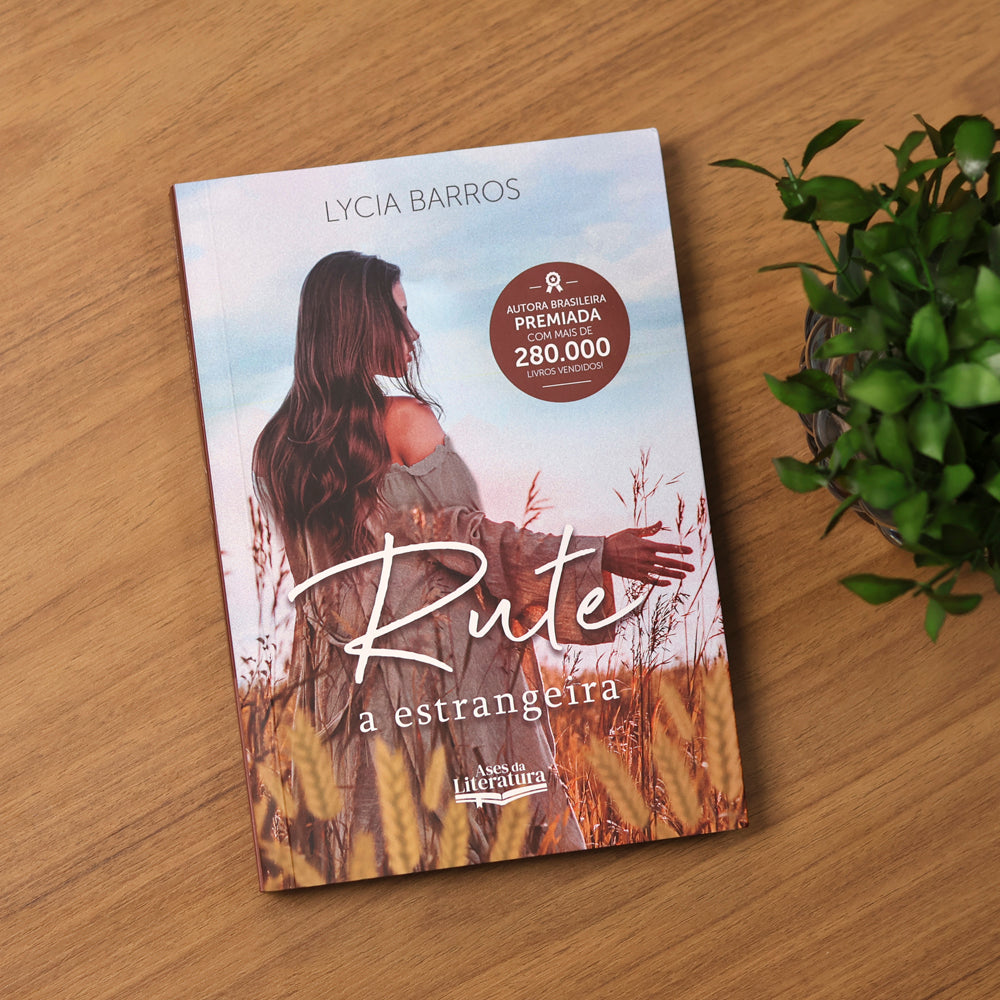 Rute, a Estrangeira | Lycia Barros